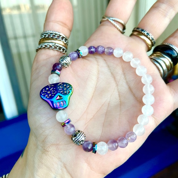 Rainbow sugar skull white agate & amethyst beads - Picture 7 of 13